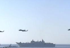 Kıbrıs Barış Harekatı'nın 50. yılında Türk donanmasından gövde gösterisi