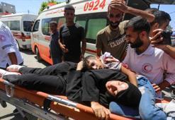 Gazze'de katliam yapan İsrail ordusu Bureyc Mülteci Kampı'na saldırı düzenledi