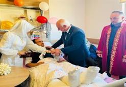 Düğün alış verişinde ayakları kırılınca nikahı hastane odasına kıydılar