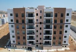 Adana'da depremin ardından inşa edilen TOKİ konutlarına taşınanalar deprem korkusu yaşamıyor