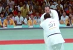 Yaptığı hareketle binlerce insanın Müslüman olmasına neden oldu! Bir olimpiyat hikayesi: Japonya'da kral gibi karşılandı!