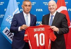 TFF Başkanı Hacıosmanoğlu, FIFA Başkanı Infantino ile görüştü