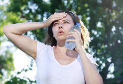 Adana'da yaz aylarında dikkat: Yetersiz su tüketimi böbrek taşına zemin hazırlıyor