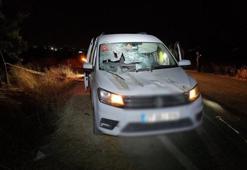 Gaziantep'te kazada savrulan ineğe başka bir araç daha çarptı: 1'i ağır 3 yaralı