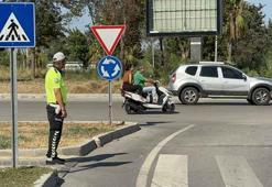 Adana'da trafik kurallarına uyanlara kebap ikram edildi