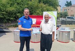 Arıcılara sulama tankı ve bal sağım makinesi desteği