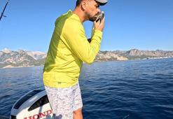 Duygusal balıkçının zor anı: Tuttuğu balığın peşinden geleni görünce dayanamadı