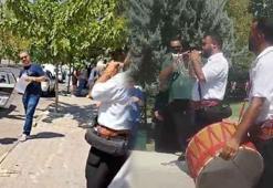 Gaziantep'te direksiyon sınavını geçen eşine davul zurnalı sürpriz yaptı