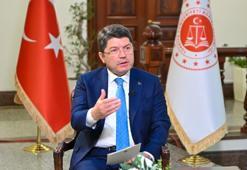 Bakan Tunç'tan 'başörtülü' öğrenci açıklaması