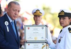 TSK tarihinde ilk! Kara, Hava ve Deniz Harp Okullarının birincileri kadın teğmenler oldu