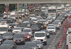 Okullar açıldı, İstanbullunun trafik çilesi başladı
