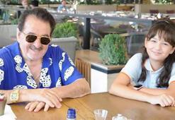 İbrahim Tatlıses ve kızı Elif Ada'dan okul çıkışı buluşması