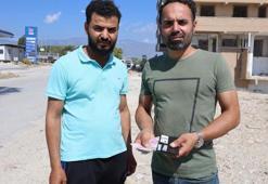 Hatay'da 'İyilik yap, iyilik bul' sözü gerçek oldu: İçi para dolu cüzdanı sahibine teslim etti