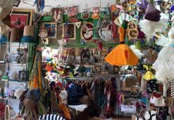 Köylerden topluyor, sanat eserine dönüştürüyor! Konyalı  Fatma Gül Girgiç kadınlara ilham oluyor