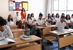 Adana'da okullar açıldı güvenlik ve temizlik sorunu yeniden gündemde