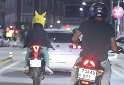 Motosikletli trafik magandaları kameraya böyle yakalandı