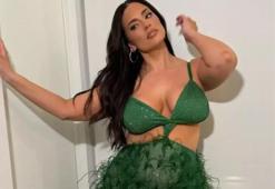 Ashley Graham vücudunu saran elbisesiyle peş peşe poz verdi!