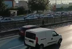 Bursa'da metro tellerinde yürüyen şahıs alarmı