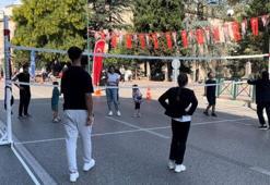 Bursa'nın en işlek caddesi 2 saat çocuklara kaldı! Doyasıya eğlendiler