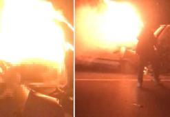 Feci kaza! Talihsiz kadın, otomobilin kaputunun üzerinde yanarak can verdi