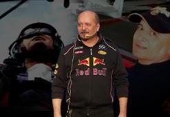 Pilot Ünal Aster'in film gibi hayat hikayesi! Türk olduğu için izin vermemişler