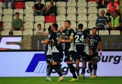 Zirve takibi sürüyor! Fenerbahçe, Antalya'dan 3 puanla dönüyor