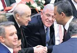 Bahçeli'den Özgür Özel ve DEM'li Bakırhan ile tokalaşma açıklaması