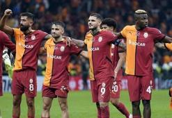 Okan Buruk'un RFS maçı 11'ini tahtaya yazdı