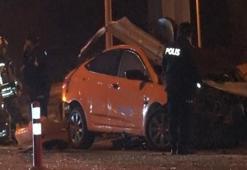 Ankara’da kontrolden çıkan taksi bariyerlere saplandı! 1 kişi hayatını kaybetti