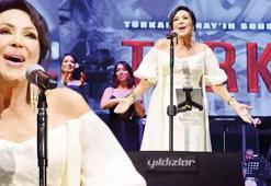 Türk sinemasının 'Sultan'ı ile Yeşilçam filmleri senfonisi: Türkan Şoray: 'Hep şarkılar söylediğimiz bir dünya olsun'