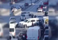Avcılar E5'te pikap araçlara çarpıp ortalığı savaş alanına çevirdi, o anlar kamerada