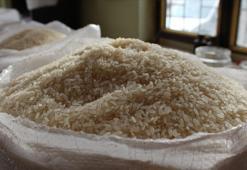 Diyarbakır'da gıda denetimi! 100 kilo bozuk pirince el konuldu