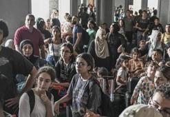 Türk vatandaşlarını tahliye edecek gemiler Lübnan'a ulaştı