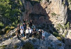 Masmavi suları ve tarihi yapılarıyla saklı cennet 'Karanlıkdere Kanyonu'