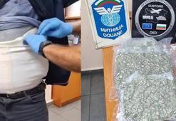 Edirne'de yolu şaşıran şahıs beline sardığı esrar ile yakalandı