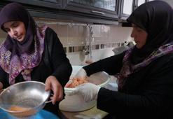 Bayburtlu ev hanımı iki lezzeti birleştirip satmaya başladı! Siparişlere yetişemiyor