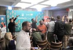Şanlıurfa'da basın mensupları depreme basın toplantısında yakalandı
