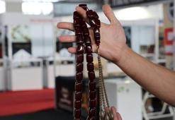 Adana'da 50 bin dolarlık tespih görücüye çıktı