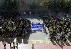 Malatya'da 42 yıllık öğretmene duygulandıran veda
