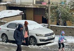 Mevsimin ilk karı düştü, her yer beyaza büründü