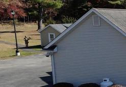 FETÖ elebaşının Pensilvanya'daki çiftliğinde dikkat çeken görüntü! Askeri kamuflajlı devriye