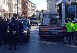 Üsküdar'da polise çekiçli saldırı!