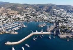 Bodrum'da turizm sezonu bitti: Yüzen oteller bakım için karaya çekiliyor