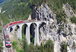 Norveç'te yolcu treni raydan çıktı! 1 kişi yaşamını yitirdi, 5 kişi yaralandı
