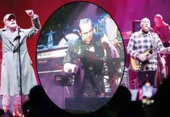 MFÖ aylar sonra yeniden sahnede: Müzik dert ortağıdır, yaralanmış ruha şifadır