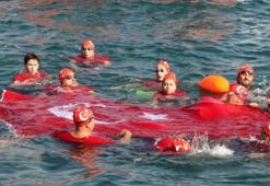 Tekirdağ'da yüzücüler, Cumhuriyetin 101. yılında 1923 kulaç attı