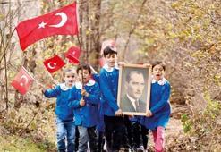 Niyazi öğretmenin çektiği fotoğraf sosyal medyada binlerce kez paylaşıldı! İşte o fotoğrafın hikayesi...