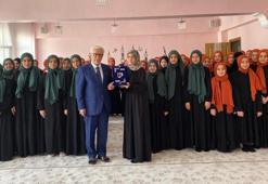 Siirt'te 17 yaşındaki Elif, 3,5 ayda hafız oldu