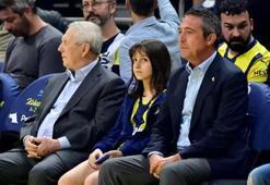 Fenerbahçe'de Ali Koç ve Aziz Yıldırım maçta buluştu