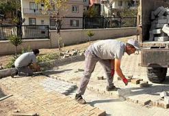 Pozantı Belediyesi’nden öğrencilere destek: Atatürk Ortaokulu bahçesi onarıldı